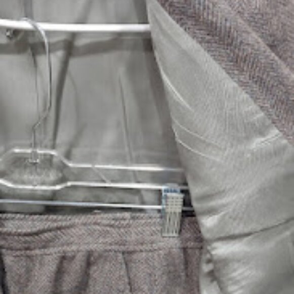 BRETTON PLACE 2 PIECE 100% WOOL GRAY BLAZER AND SKIRT LINED VINTAGE USA SIZE W16 - Picture 3 of 11